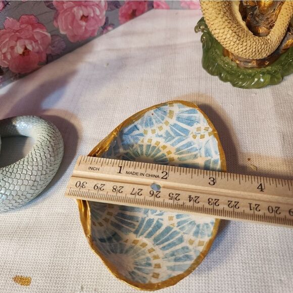 DECOUPAGE BLUE CIRCLES CLAM SHELL - Picture 11 of 11